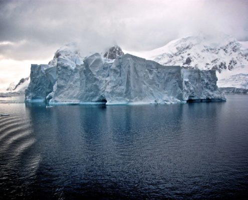 Bemötande - toppen och botten av isberget - Psykolog Lina Bodestad
